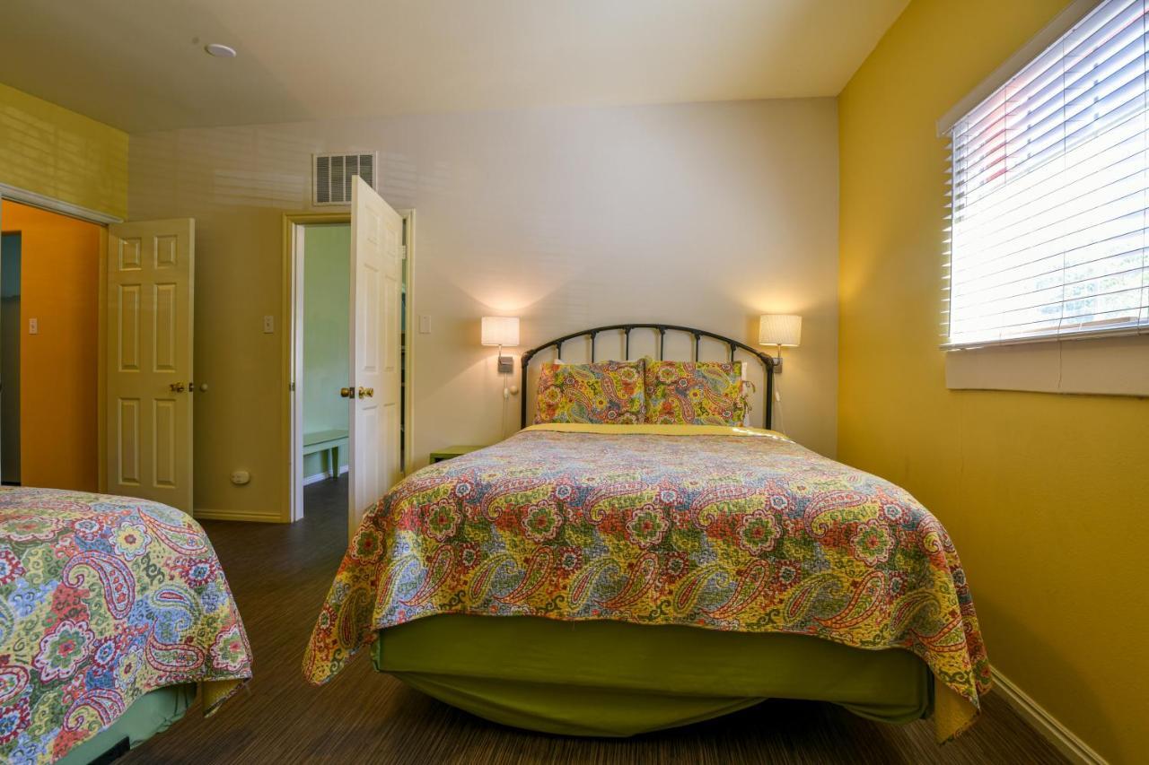 Inn 1 - Downtown 1 Bedroom Unit, Sleeps 6 With Shared Hot Tub Moab Exterior photo