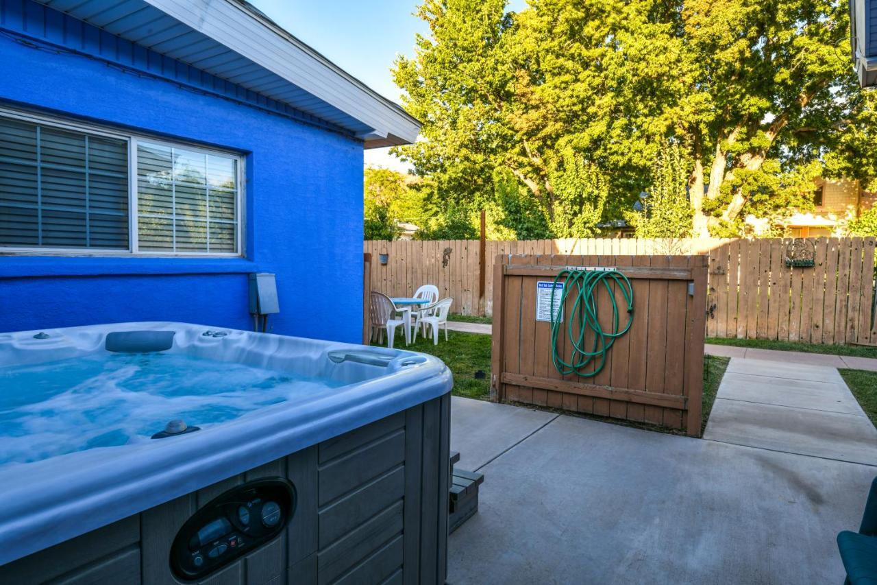 Inn 1 - Downtown 1 Bedroom Unit, Sleeps 6 With Shared Hot Tub Moab Exterior photo